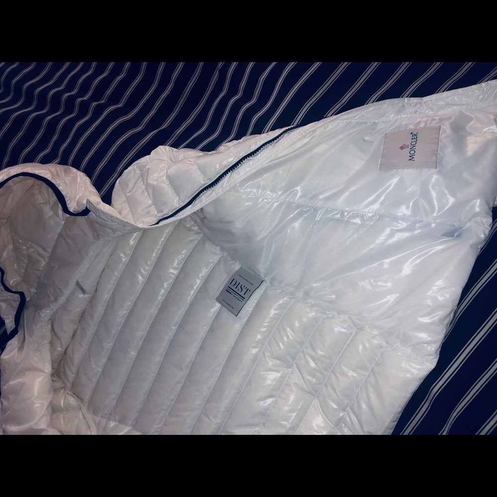 Moncler - Picture 4 of 4